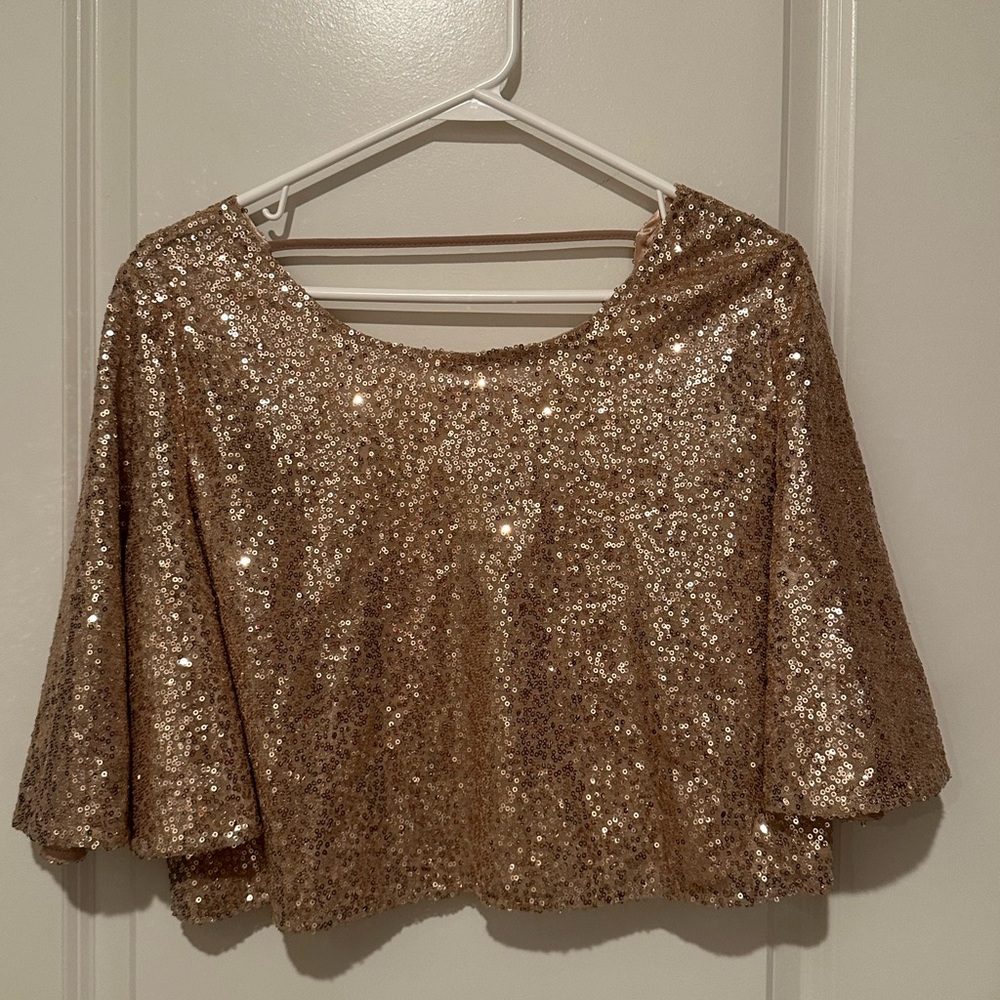 Gold Sequin cropped top!